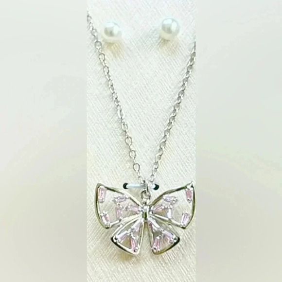 Daisy Fuentes Luxe Butterfly 18” silver Necklace, pink cubic zirconia & Earrings - Picture 1 of 6